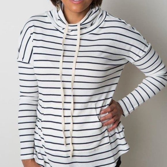 Black and white striped long sleeve top - Picture 1 of 2